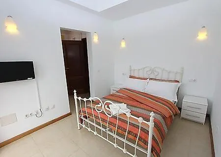 فيلة Playa Blanca Sleeps 8 With Pool Air Con And Wifi